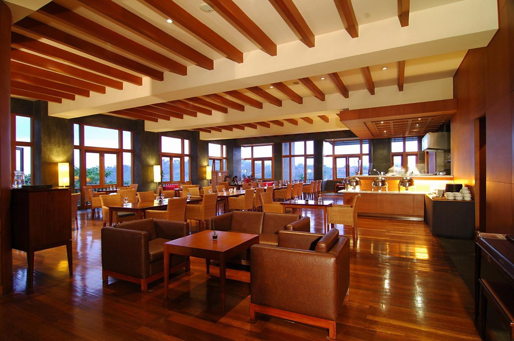 Sangria Resort And Spa Lembang Exteriér fotografie