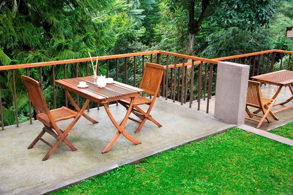 Sangria Resort And Spa Lembang Exteriér fotografie